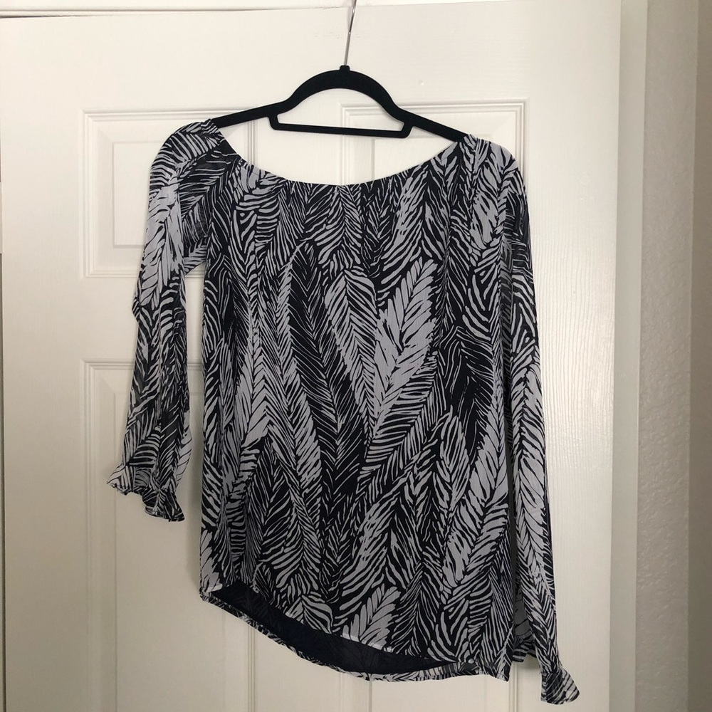 CLUB MONACO DAPHINS TOP - Picture 8 of 8